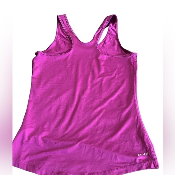 NIKE Dri Fit Size M tank top - Picture 2 of 3